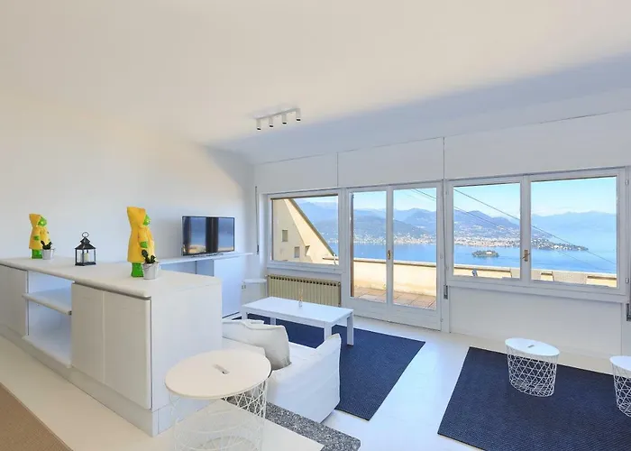 La Perla Del - סטרסה